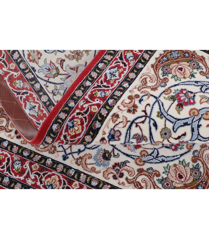 Isfahan on silk warp