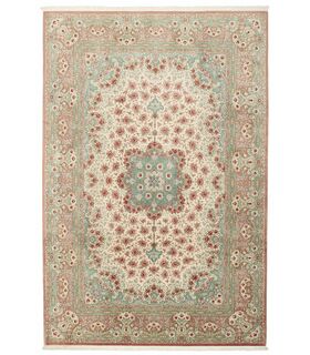 Qum silk
