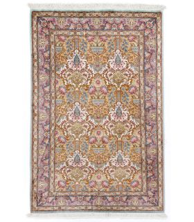 Qum silk