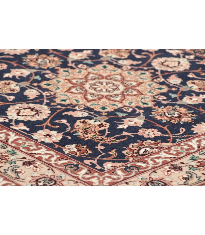 Isfahan on silk warp