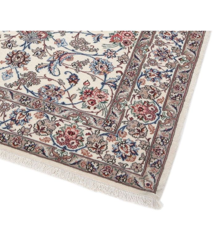 Isfahan on silk warp