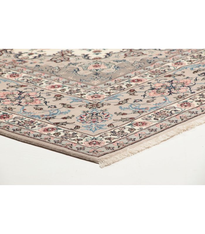 Isfahan on silk warp