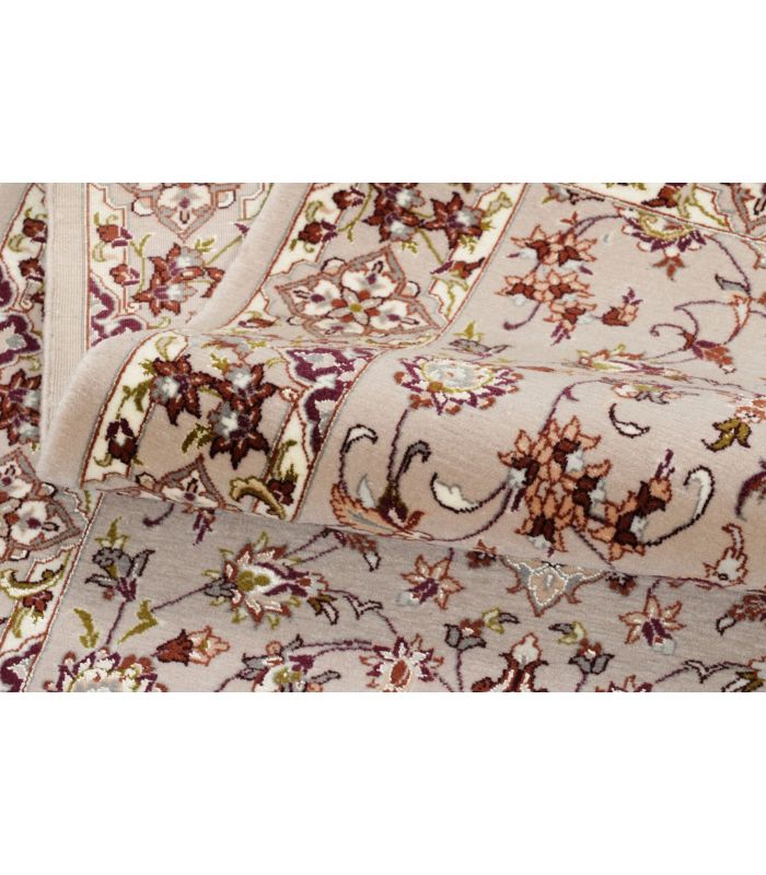 Isfahan on silk warp