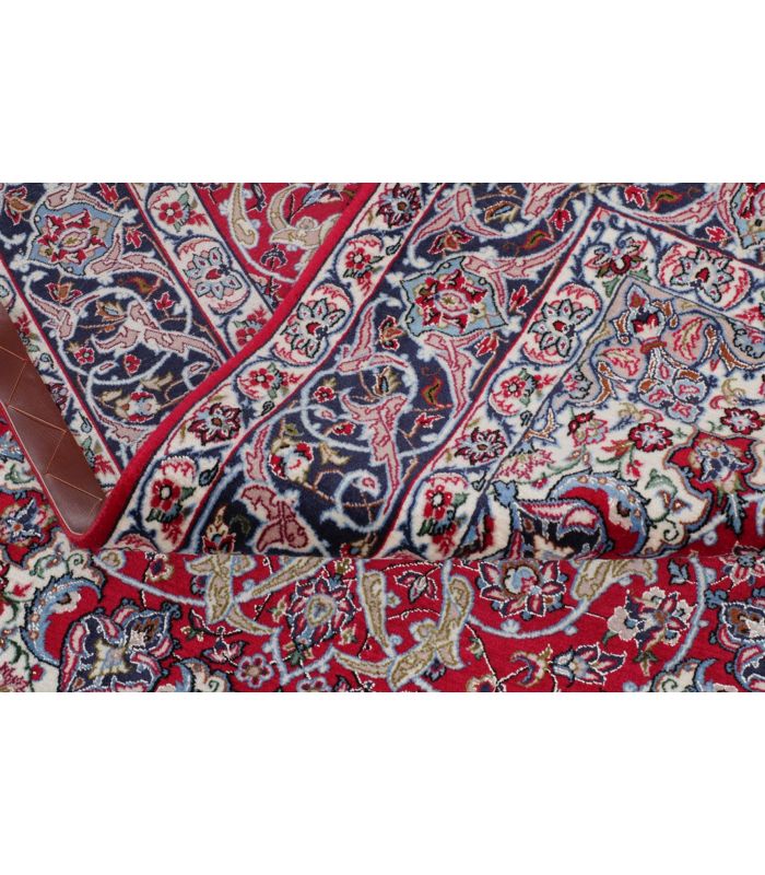 Isfahan on silk warp