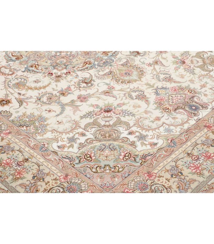 Tabriz 70raj on silk warp