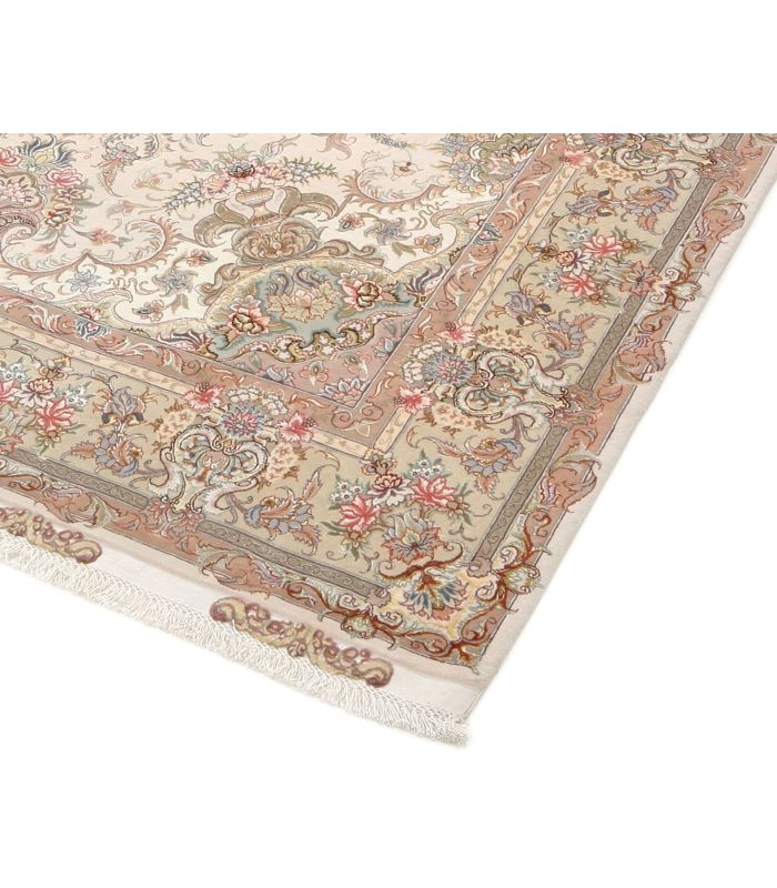 Tabriz 70raj on silk warp