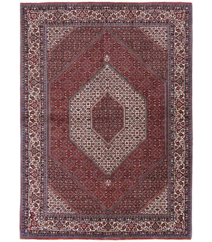 Bidjar with silk contours