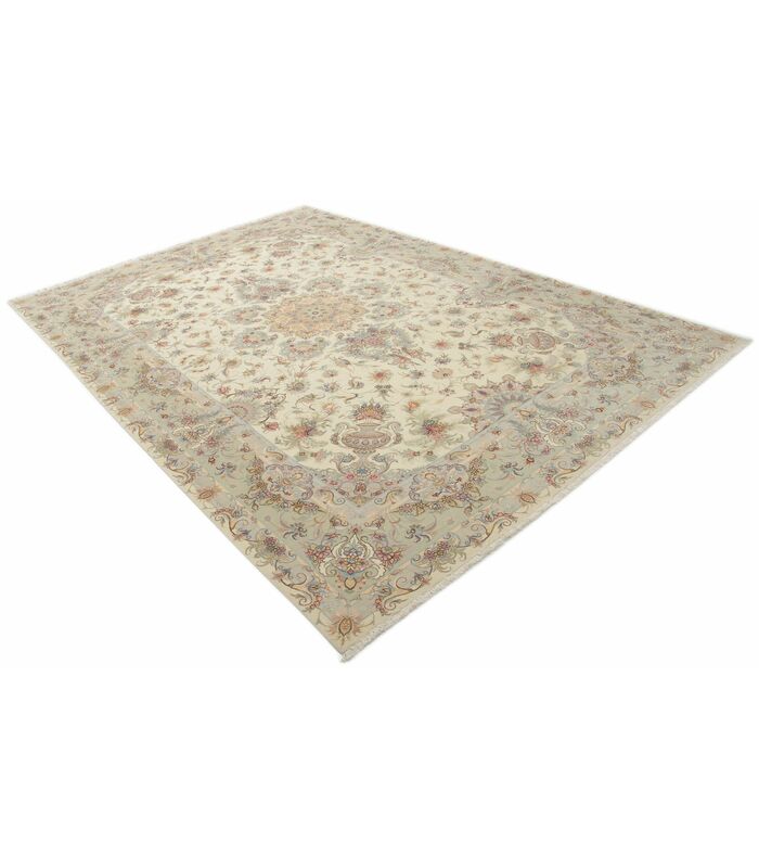 Tabriz 60radj auf Seide