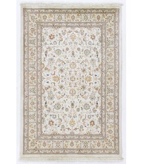 Qum silk