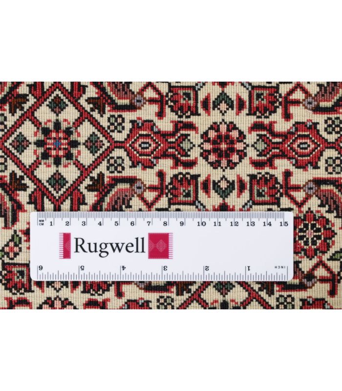 Bidjar with silk contours