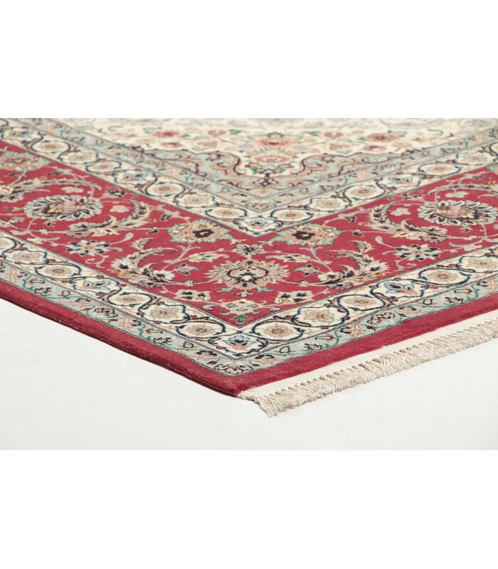 Isfahan on silk warp