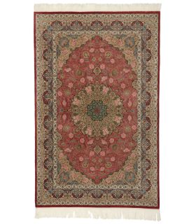 Qum silk