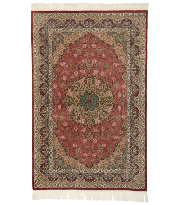 Qum silk