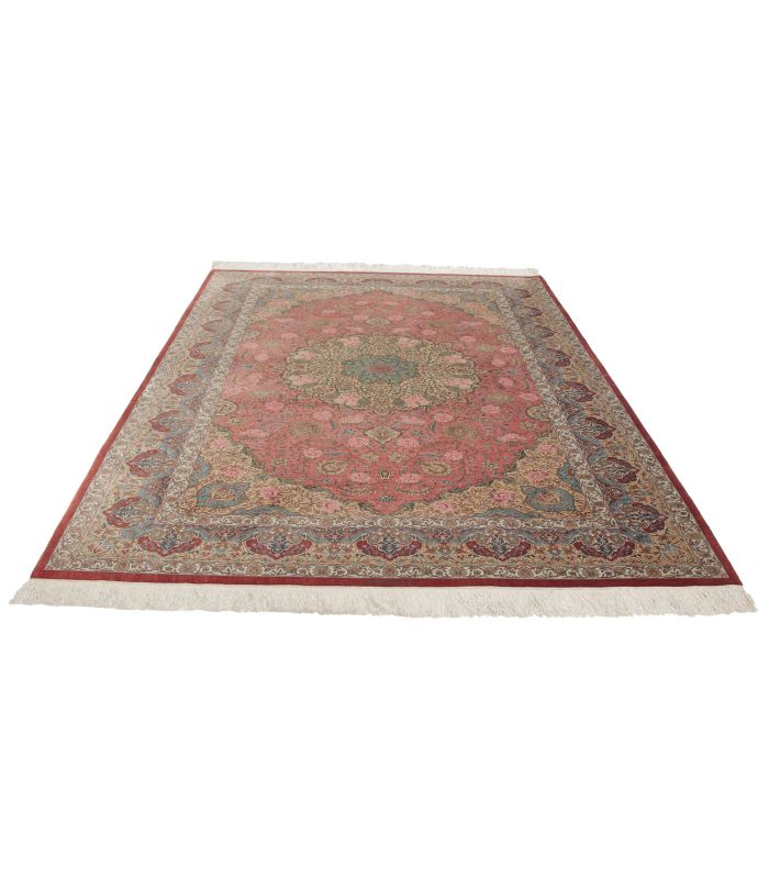 Qum silk