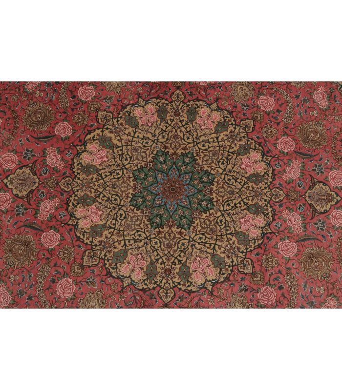 Qum silk