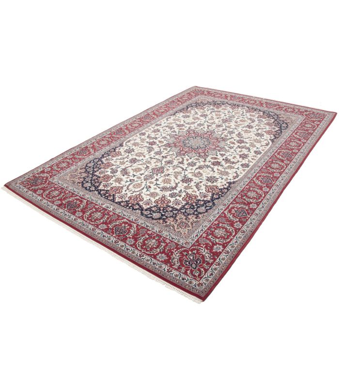 Isfahan on silk warp