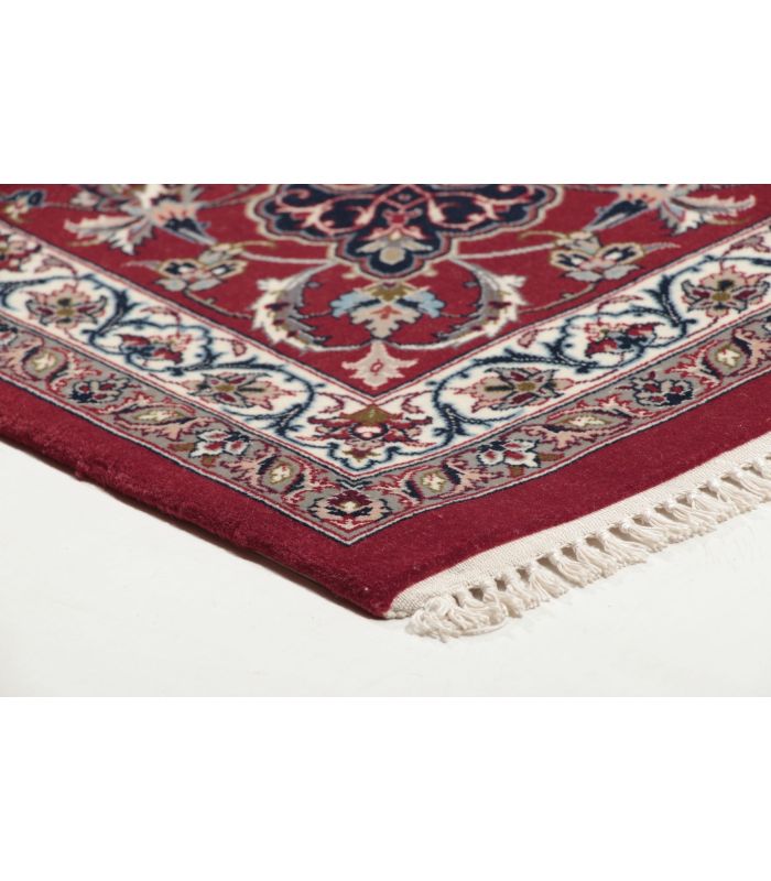 Isfahan on silk warp