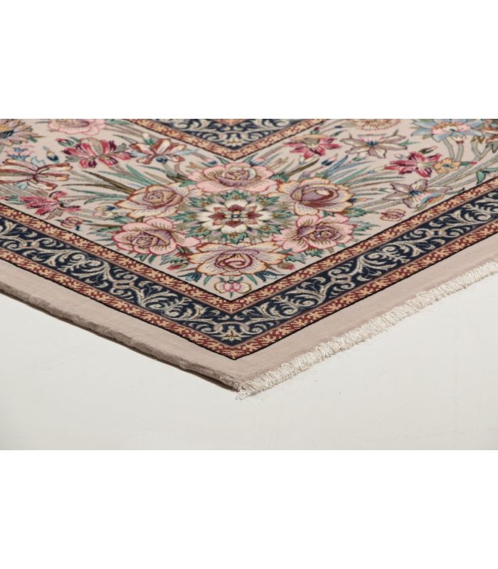 Isfahan on silk warp