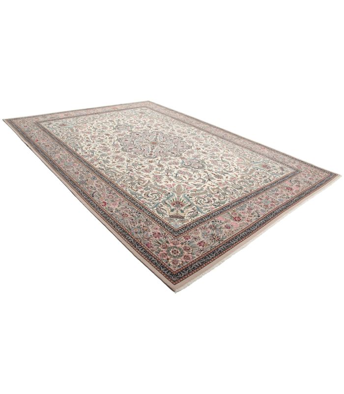 Isfahan on silk warp