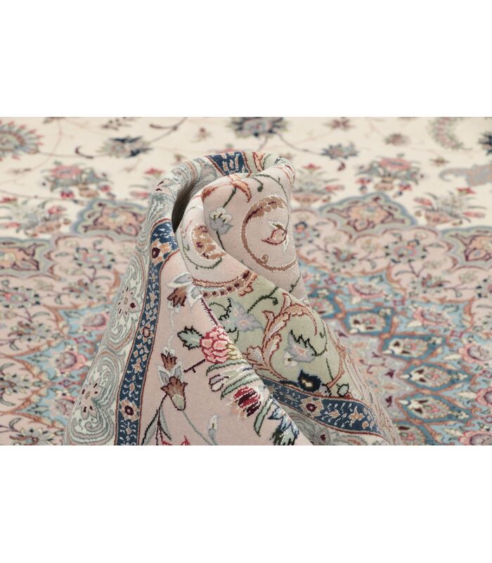 Isfahan on silk warp