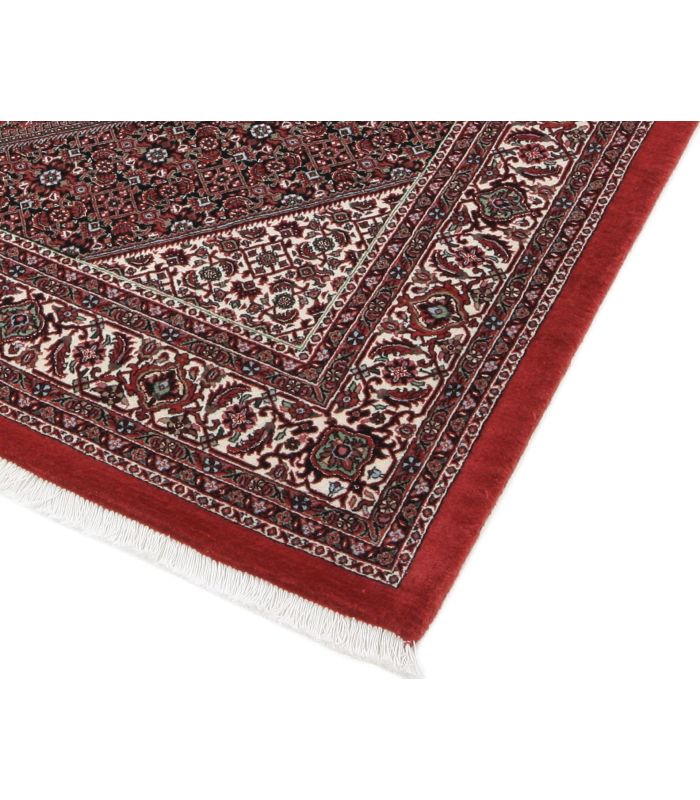 Bidjar with silk contours