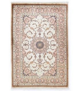 Qum silk