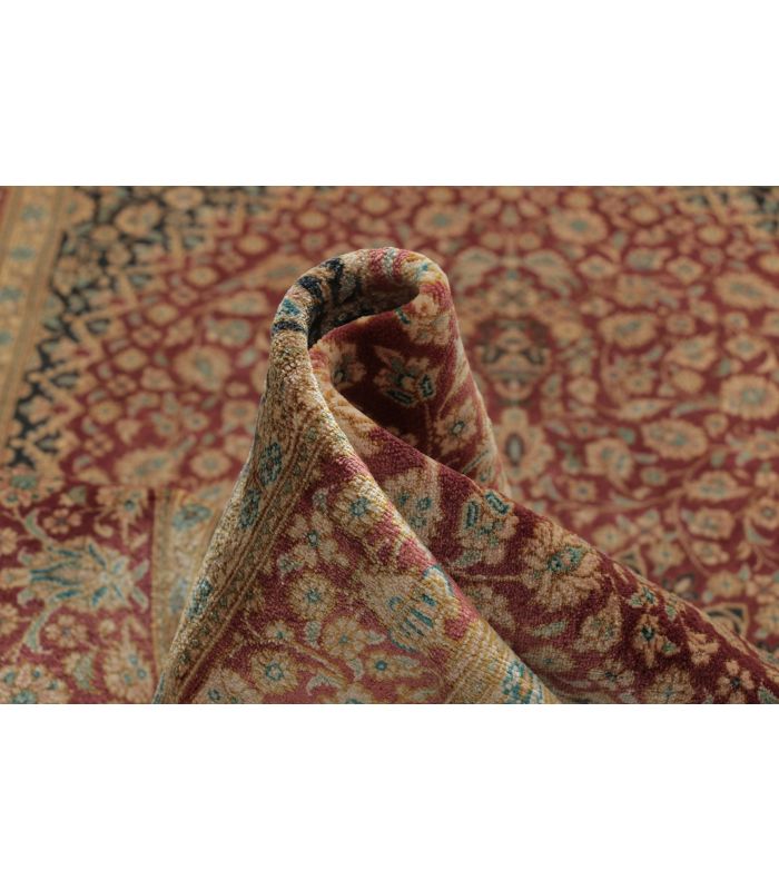 Qum silk