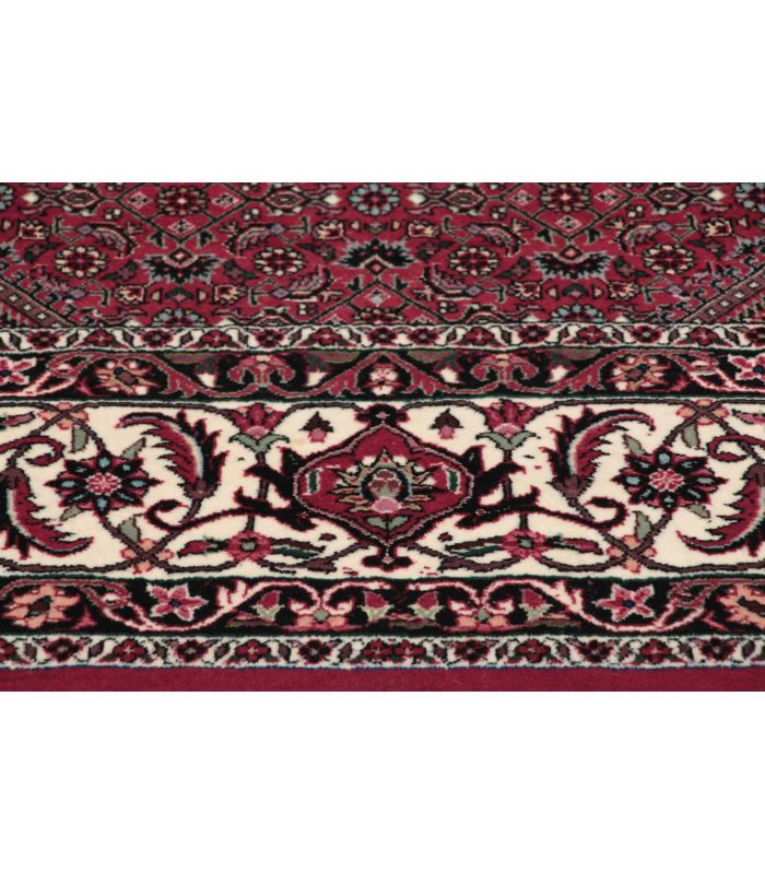 Bidjar with silk contours