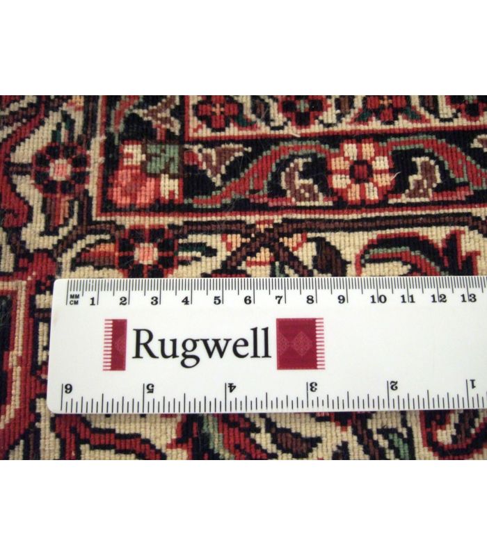 Bidjar with silk contours