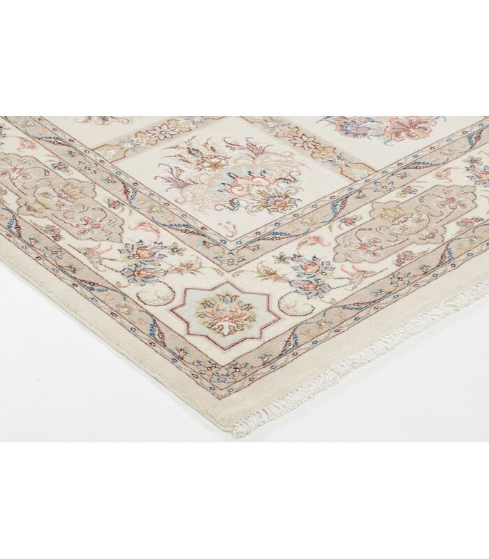 Tabriz 50raj on silk warp