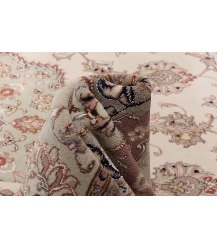 Tabriz 50radj auf Seide