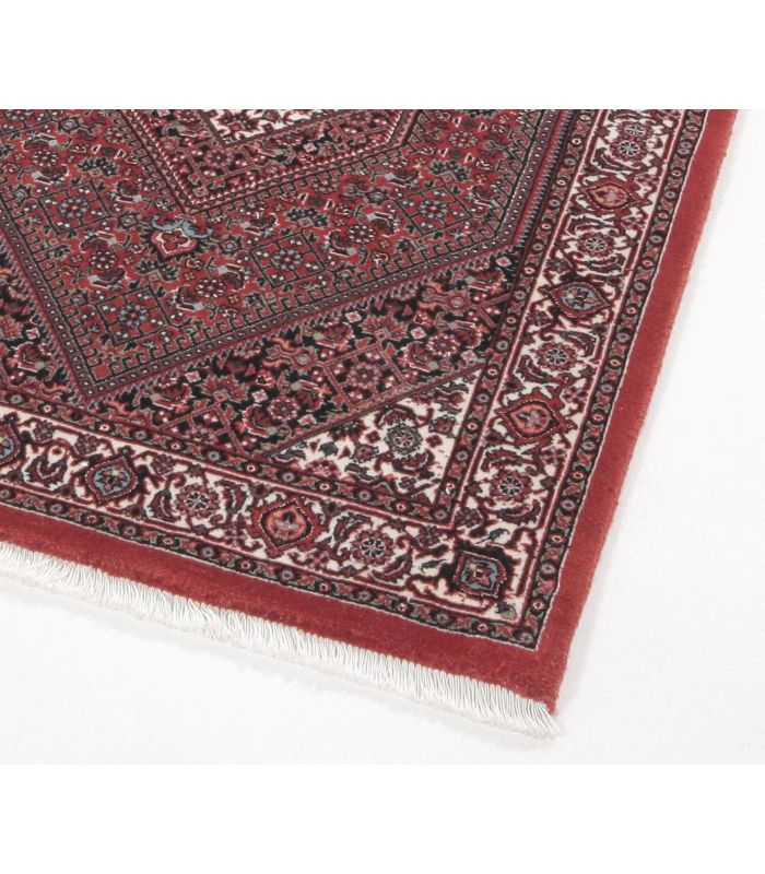 Bidjar with silk contours