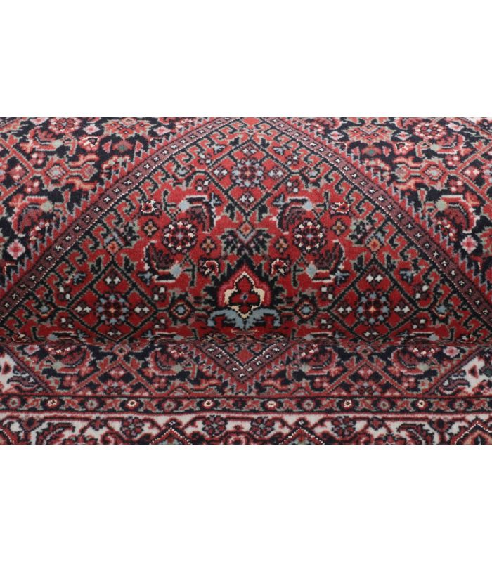 Bidjar with silk contours