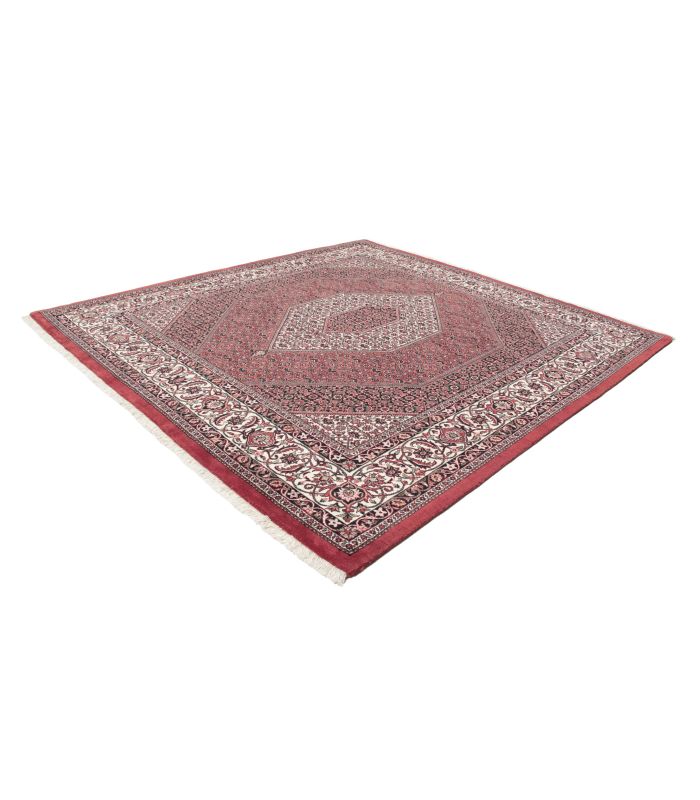 Bidjar with silk contours