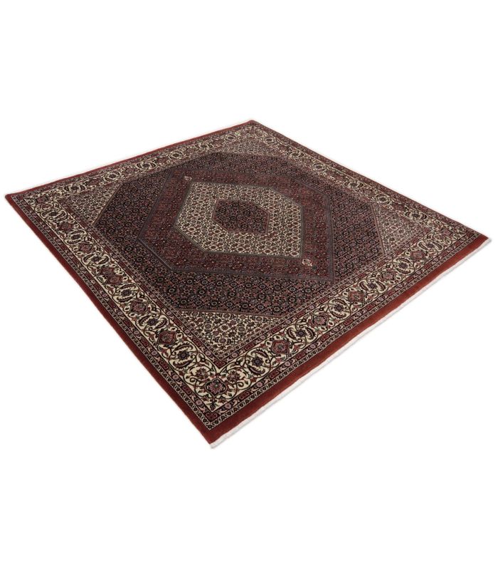 Bidjar with silk contours