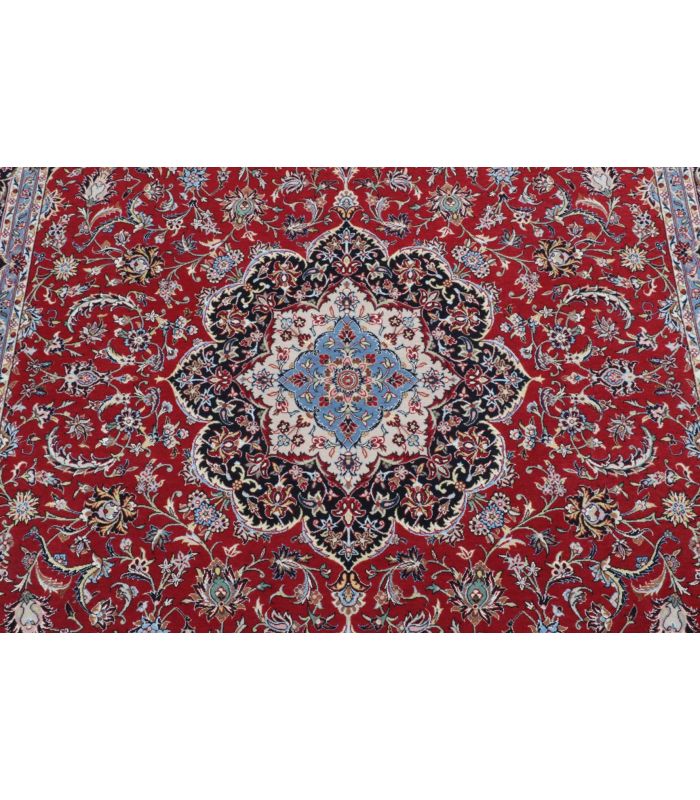 Ilam Sherkat on silk warp