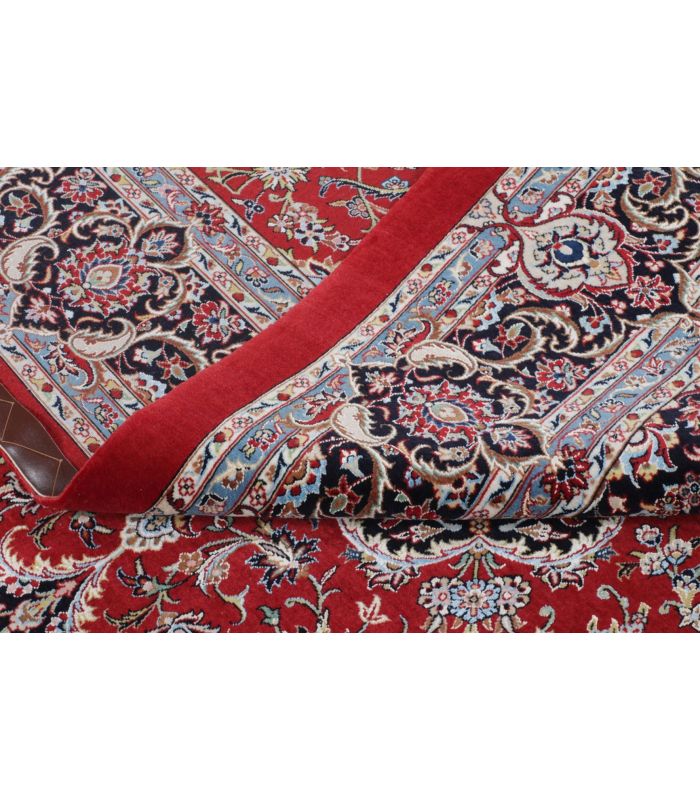 Ilam Sherkat on silk warp