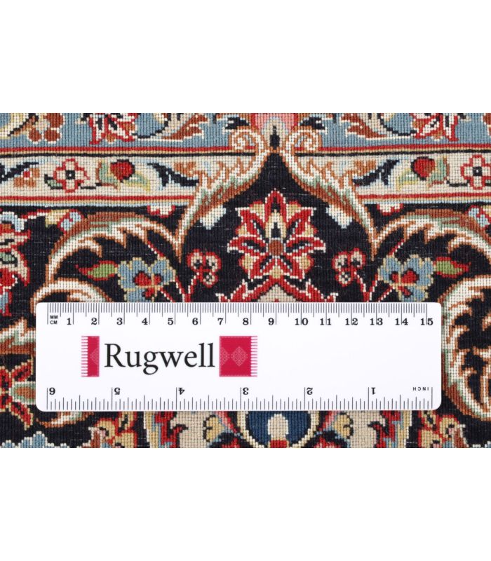 Ilam Sherkat on silk warp