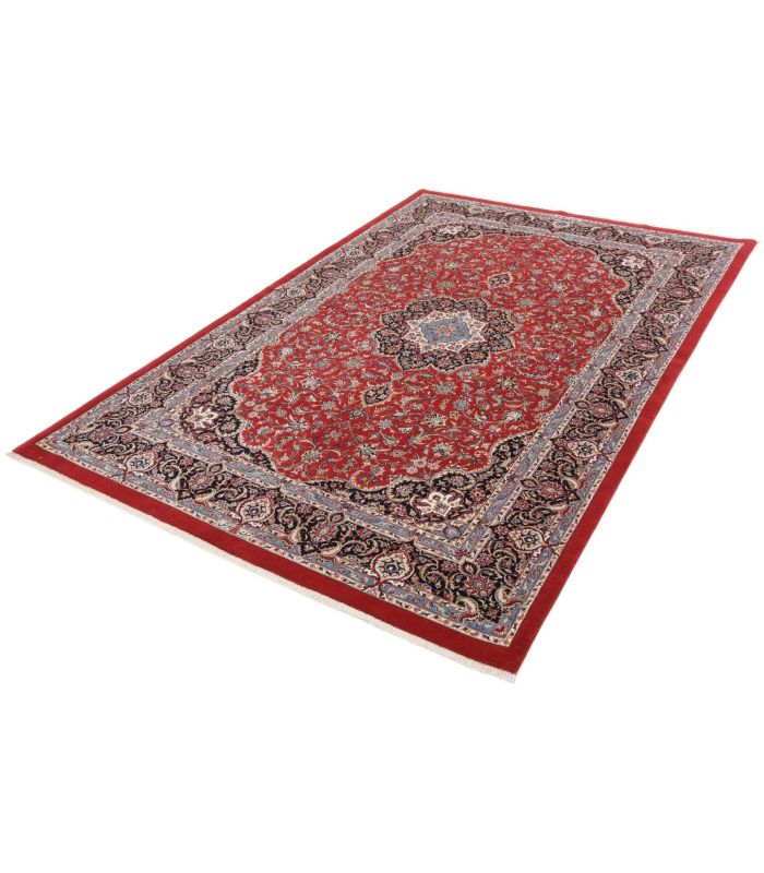 Ilam Sherkat on silk warp