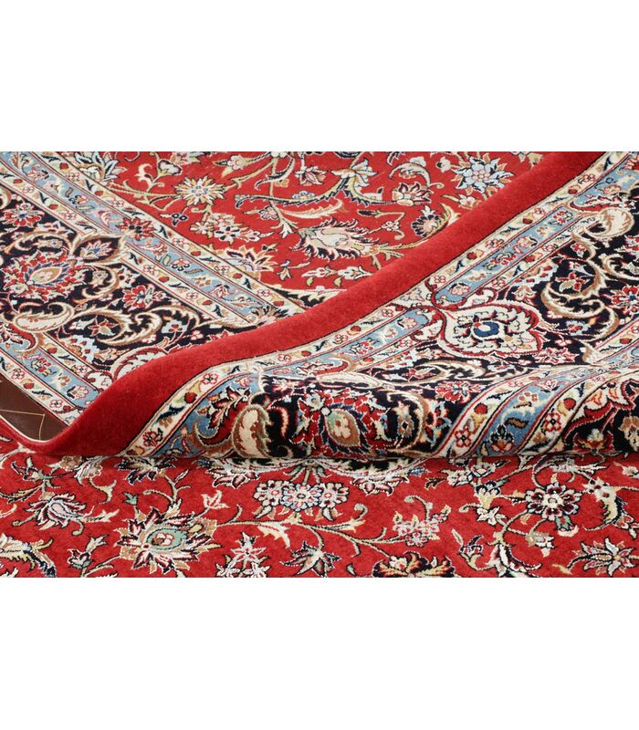 Ilam Sherkat on silk warp