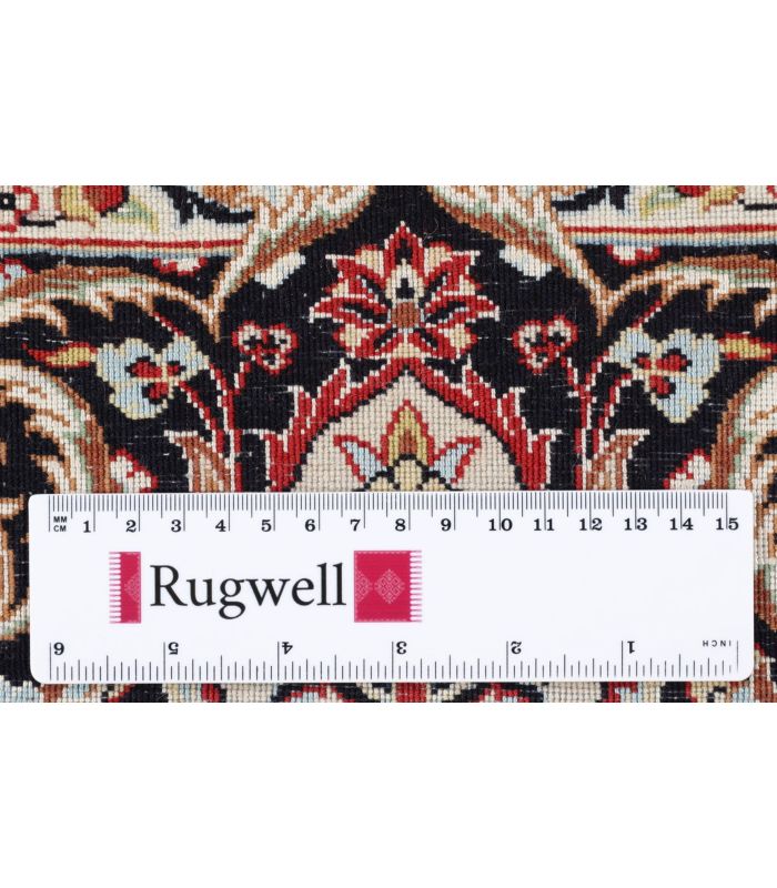 Ilam Sherkat on silk warp