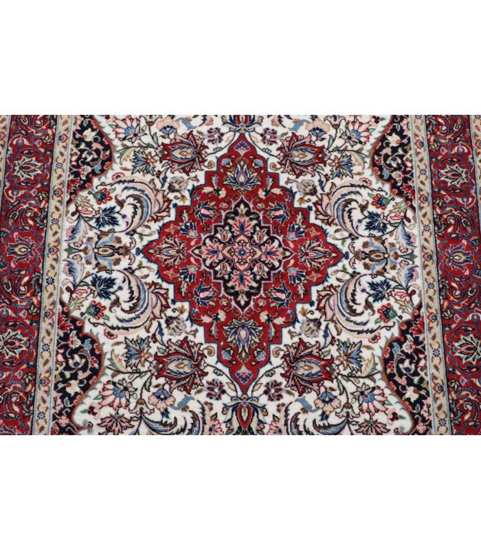 Ilam Sherkat auf Seide