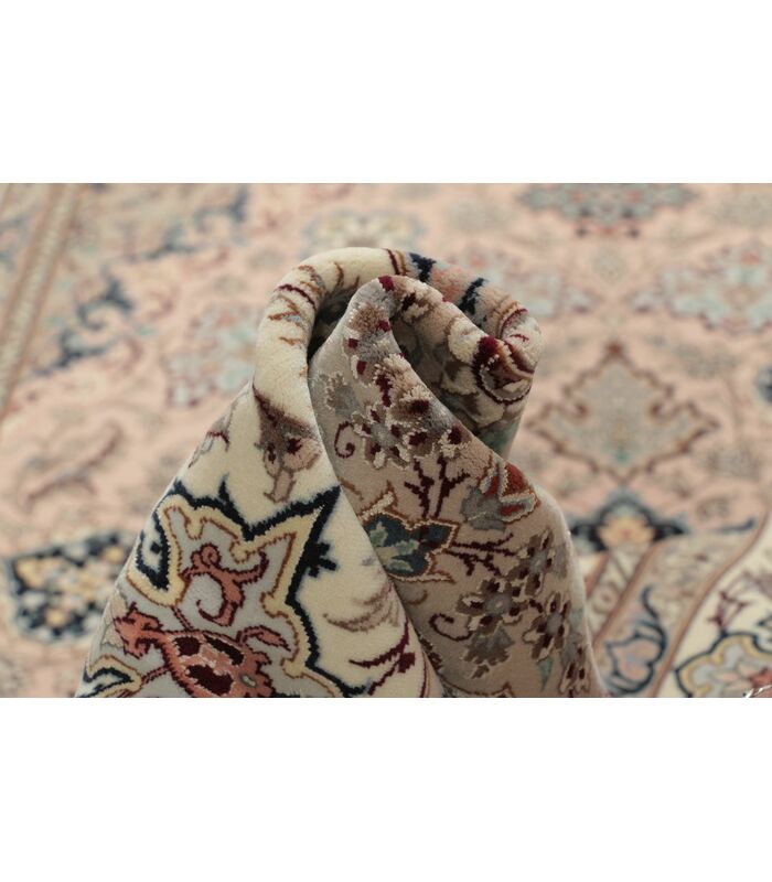 Isfahan on silk warp