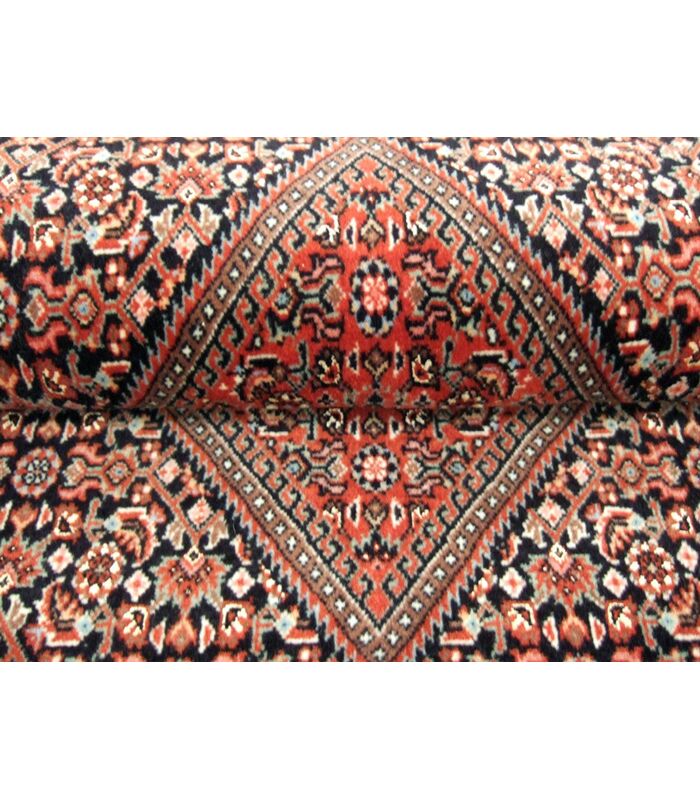 Bidjar with silk contours