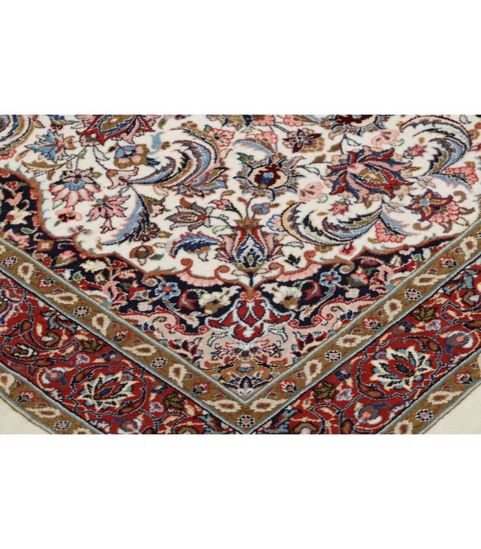 Ilam Sherkat auf Seide