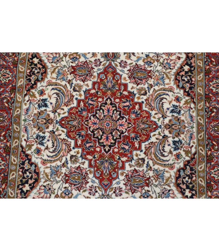 Ilam Sherkat auf Seide