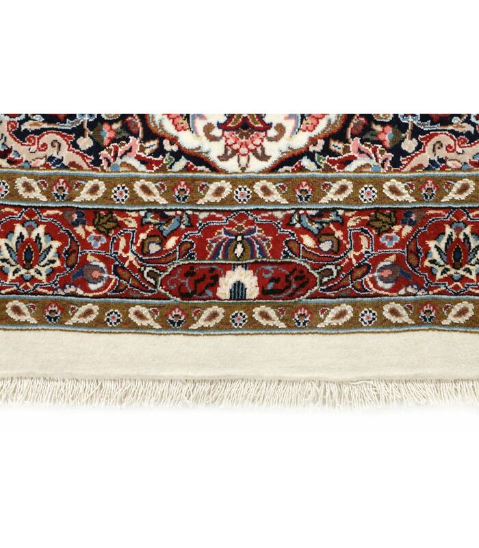 Ilam Sherkat auf Seide