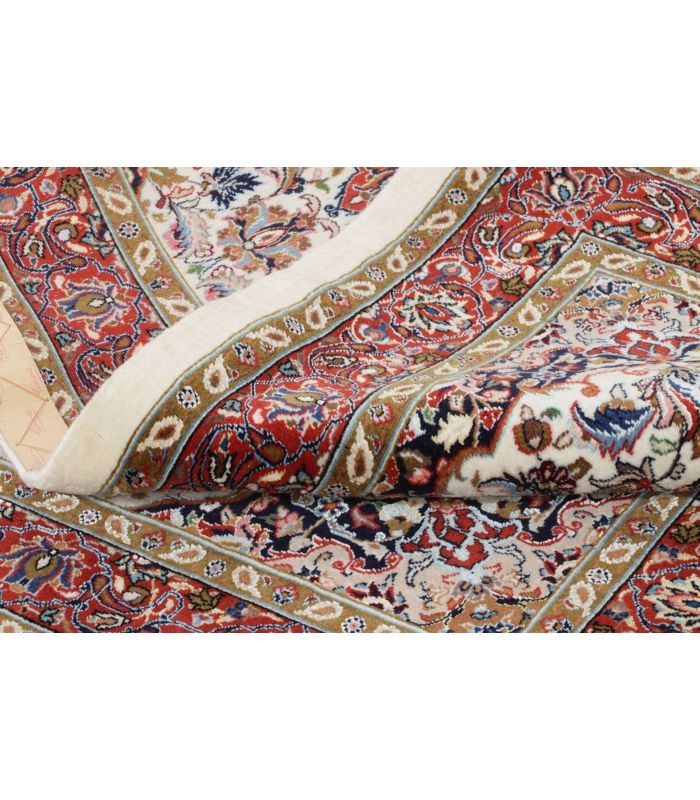 Ilam Sherkat auf Seide