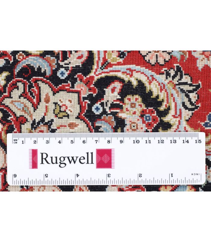 Ilam Sherkat auf Seide