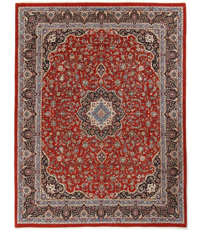 Ilam Sherkat on silk warp